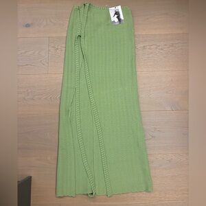 Maxi knitted slit skirt